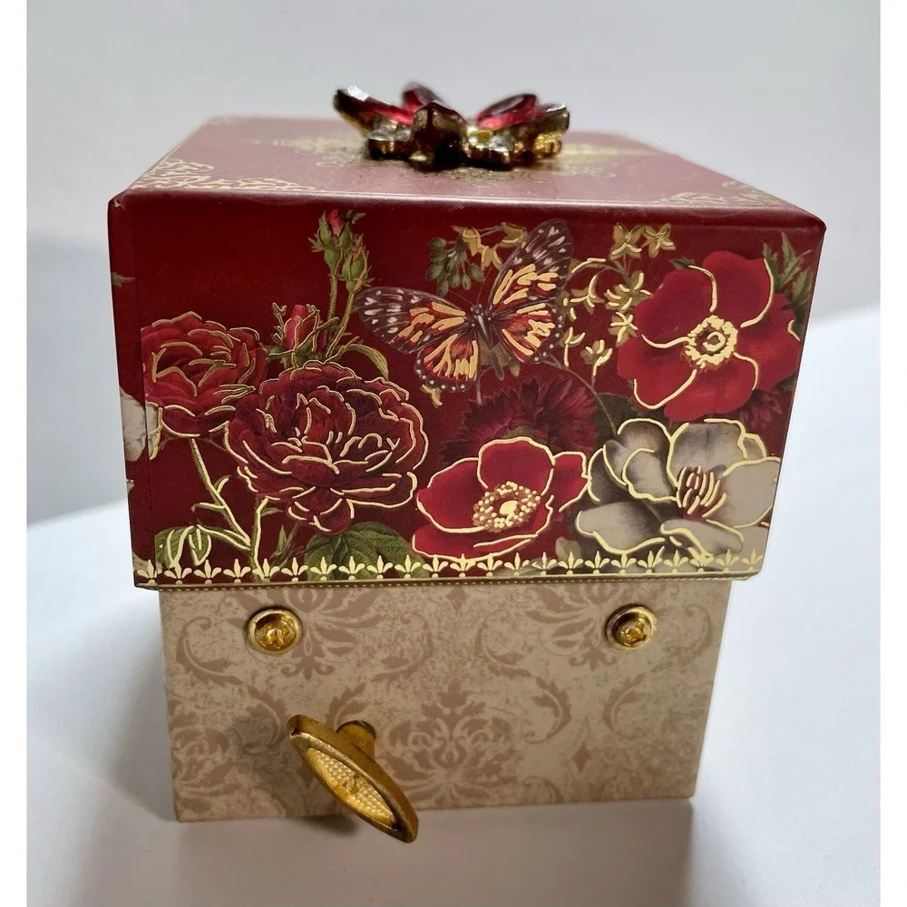 Music Box Trinket Box Wind Up Hark the Harold Angels Sing Pine Soap Box Empty